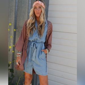 3 piece set includes dress, kimono and headband. Brand size small